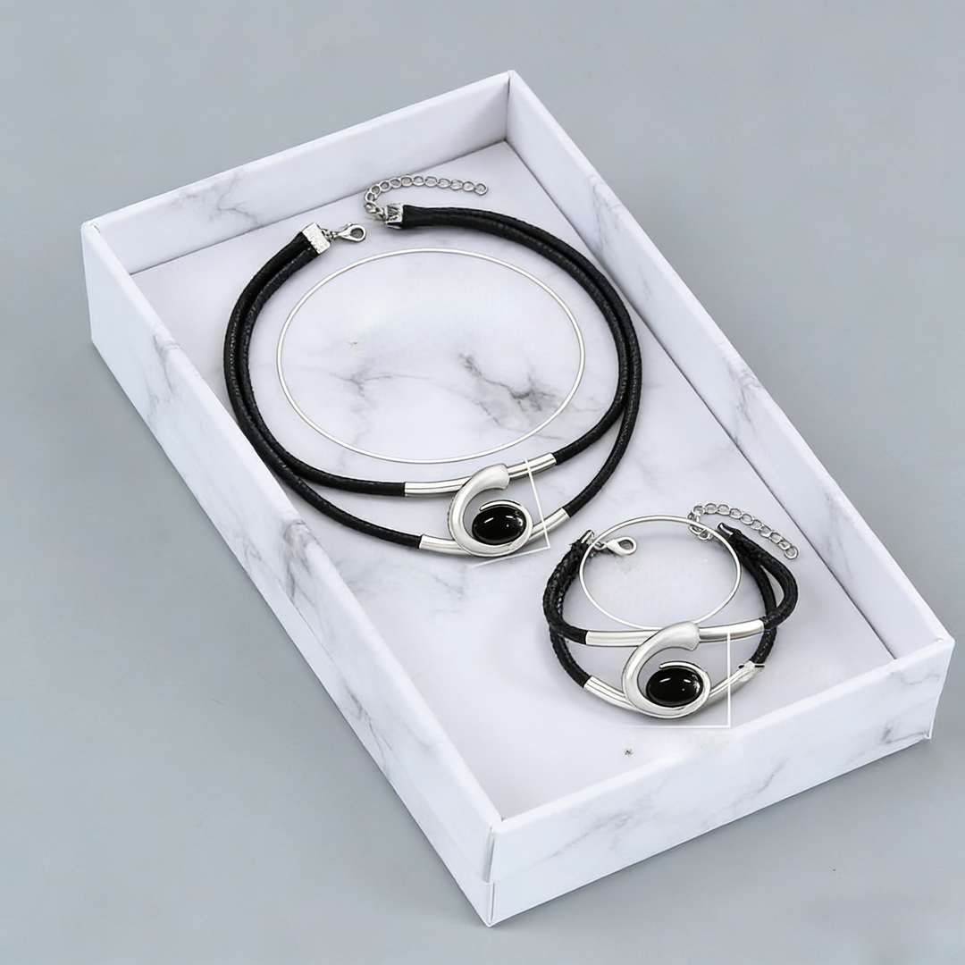 Suri™ Vintage Boho Style Necklace and Bracelet Set