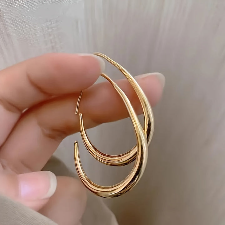 Raya™ Minimalist Drop Earrings with Elegant Design