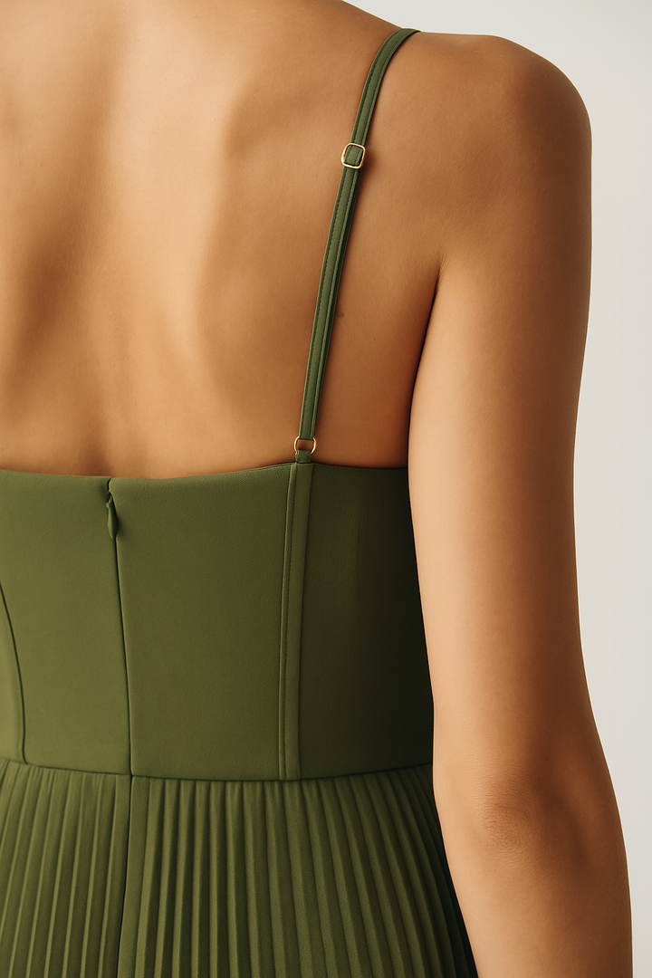 Delorae™ Backless Dress Olivia