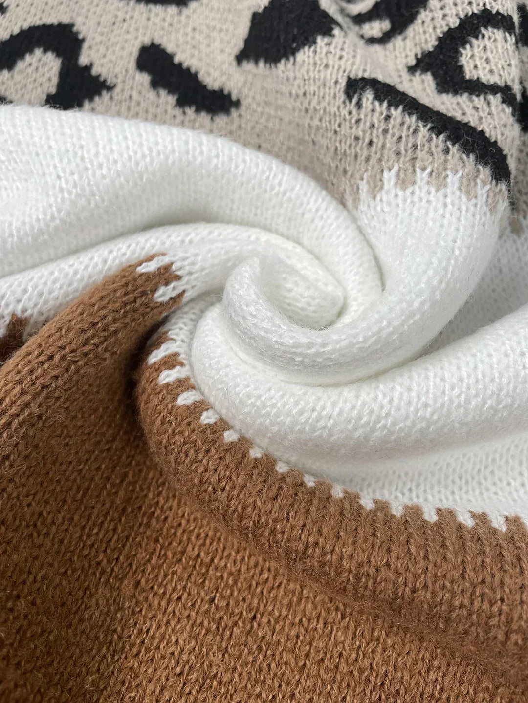 JASMIN - LONG SLEEVE SWEATER